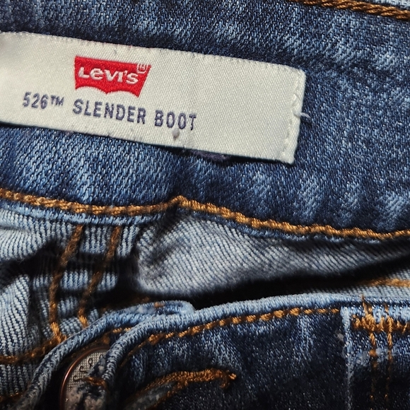 526 Levi's Sz 28x30 Slender Boot Cut Jeans - Picture 5 of 5
